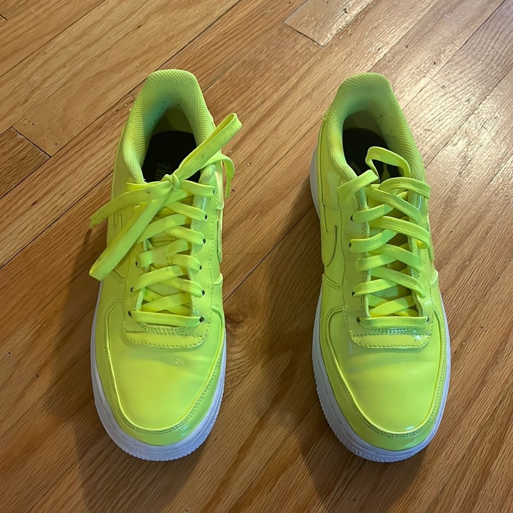 AIR FORCE 1 LV8
